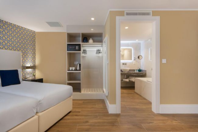 Máltai üdülés: 115 the Strand Hotel *** — Sliema