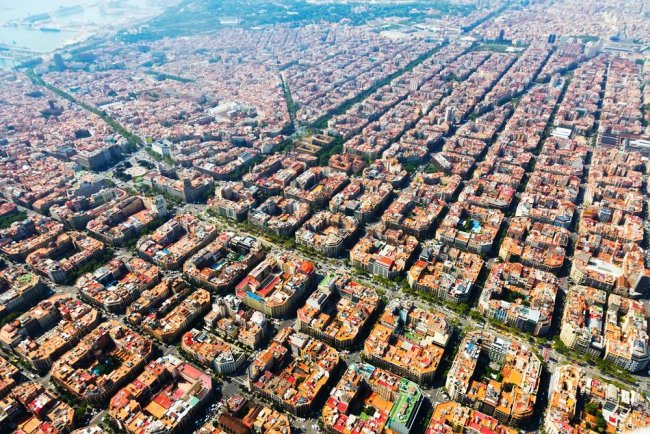 Barcelonai egyéni városlátogatás és nyaralás a Costa Braván