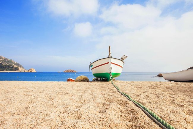 Barcelonai egyéni városlátogatás és nyaralás a Costa Braván