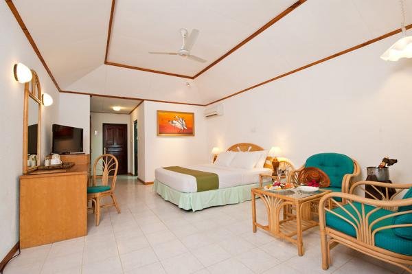 Maldív-szigetek, Paradise Island Resort & Spa****