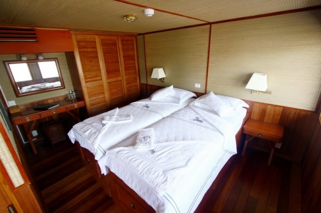 Angkortól Saigonig - hajózás a Mekong folyón