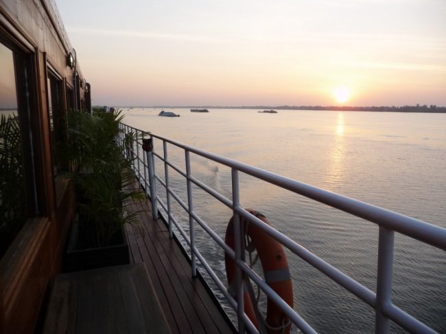 Angkortól Saigonig - hajózás a Mekong folyón