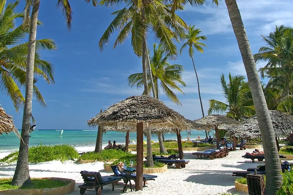 Nyaralás a mesés Zanzibáron magyar idegenvezetővel - Breezes Beach Club & Spa **** - 2021.03.24.-04.02.