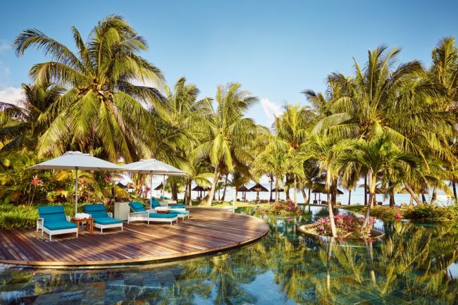 LUX Le Morne Resort medence