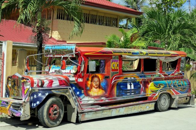 Jeepney Manilában