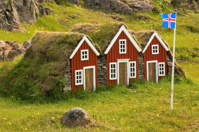 Nagy izlandi körutazás – csoportos utazás magyar idegenvezetéssel 2025.07.08-15.