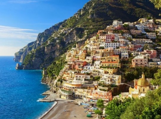 Nápoly, Capri, Pompeji és az Amalfi-part – csoportos utazás a május 1-i hosszú hétvégén 2026.05.01-05. Csoportos utazások, Tavaszi csoportos utak, Csoportos hosszú hétvégék, Dél-Európa, Olaszország