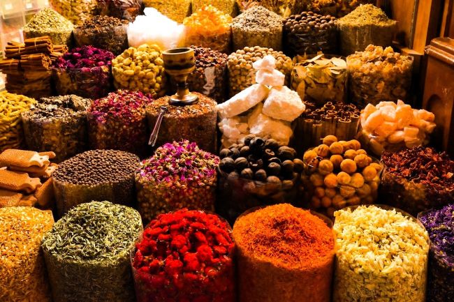 Jordánia: Petra és az ezerszínű sivatag - körutazás magyar idegenvezetővel 2026.04.28.-05.02.