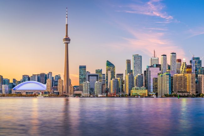 Toronto az esti fényekben