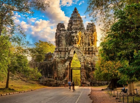 Vietnám–Kambodzsa–Thaiföld - szilveszteri körutazás nyaralással Koh Changon 2026.12.27.-2027.01.11. Csoportos utazások, Téli csoportos utak, Szilveszteri csoportos utak, Csoportos felfedezőutak, Csoportos egzotikus utak, Különleges ajánlatok, Nászutas ajánlatok, Utazások felnőtteknek, Felfedezőutak, Ázsia, Kambodzsa, Thaiföld, Vietnam