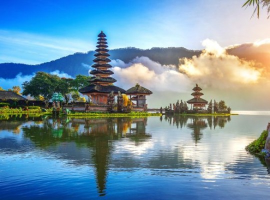 Bali: az istenek szigete -  csoportos utazás tengerparti pihenéssel, magyar idegenvezetővel  2027.01.21.-02.01. Csoportos utazások, Téli csoportos utak, Csoportos felfedezőutak, Csoportos egzotikus utak, Különleges ajánlatok, Nászutas ajánlatok, Utazások felnőtteknek, Felfedezőutak, Ázsia, Indonézia (Bali, Jáva) 
