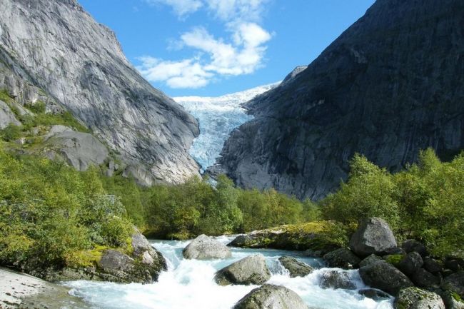Briksdal gleccser