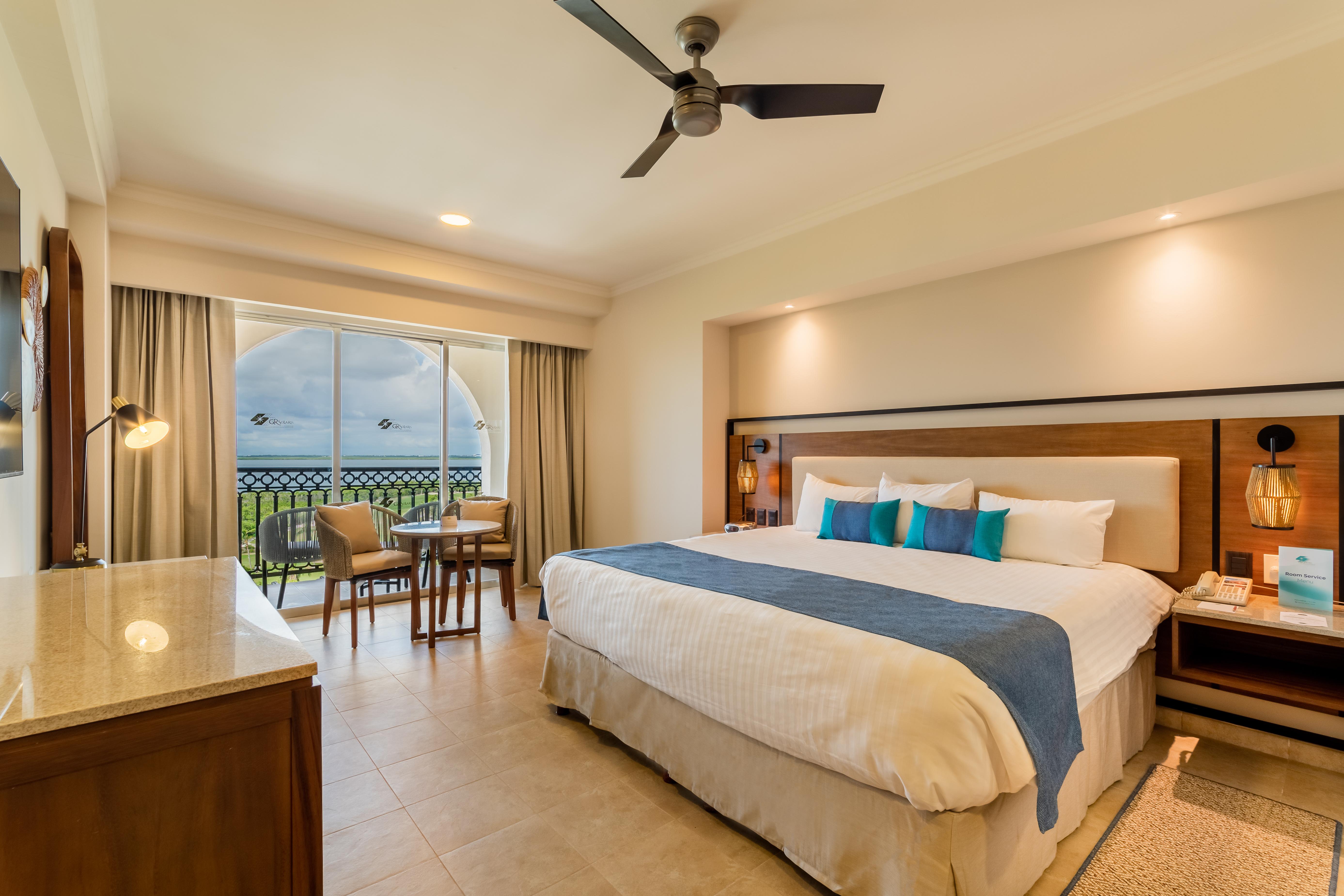 GR Solaris Cancún