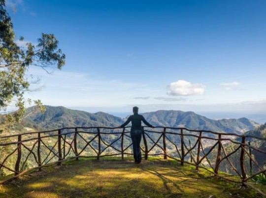 Madeira, az örök tavasz szigete – csoportos út magyar idegenvezetővel 2027.03.29.-04.05. Csoportos utazások, Tavaszi csoportos utak, Csoportos felfedezőutak, Különleges ajánlatok, Gasztrotúrák, Nászutas ajánlatok, Gyerekbarát utak, Felfedezőutak, Dél-Európa, Portugália, Madeira