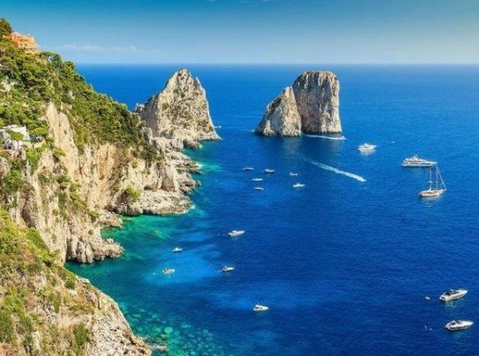 Nápoly, Capri, Pompeji és az Amalfi-part – csoportos utazás magyar idegenvezetéssel 2027.03.11-15. Csoportos utazások, Tavaszi csoportos utak, Csoportos hosszú hétvégék, Különleges ajánlatok, Gasztrotúrák, Dél-Európa, Olaszország