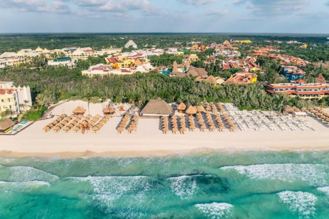 Iberostar Selection Paraíso Maya Suites beach