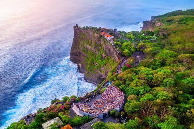 Az Uluwatu-templom és Kecak- és tűztánc előadás